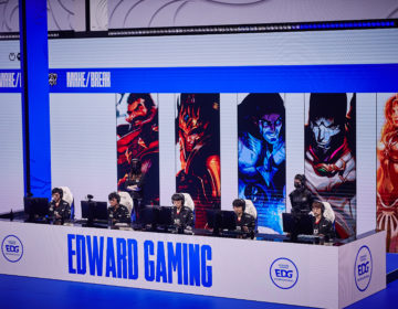 EDward Gaming se impone ante T1 y lidera el grupo B de Worlds 2021